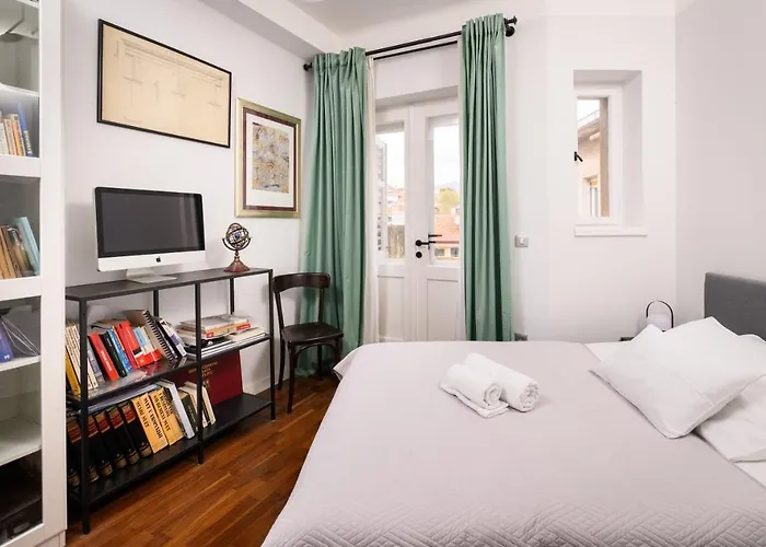 アパート Designer Two-bedroom