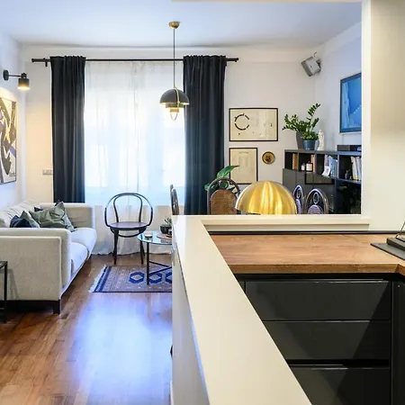 Апартаменты Designer Two-bedroom *