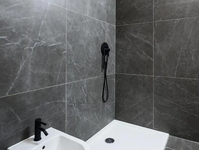 Designer Two-bedroom * Split